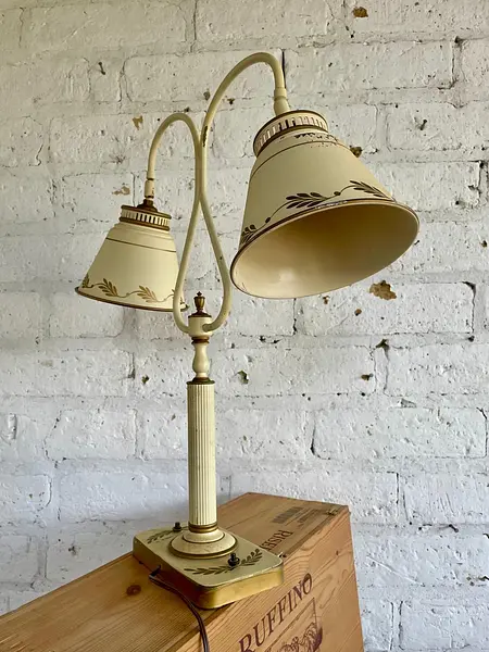 Lámpara Doble Caperuza Toleware - U.S.A. 1960