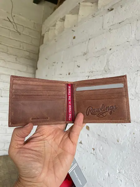 Billetera Plegable Rawlings En Cuero Natural - India 2020
