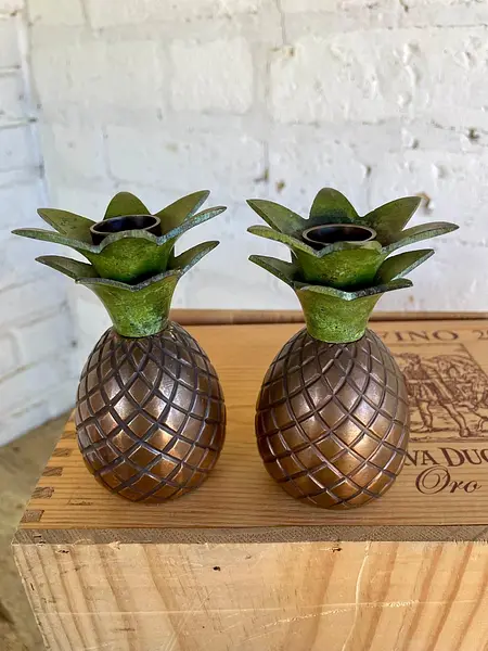 Candelabros En Forma De Piña - India 1993