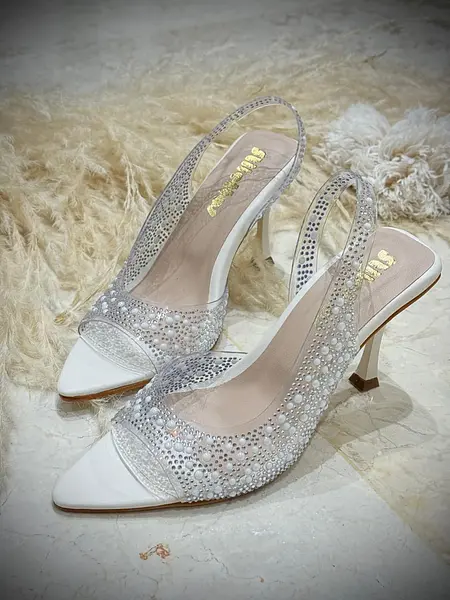 Tacones Elegantes Con Brillo