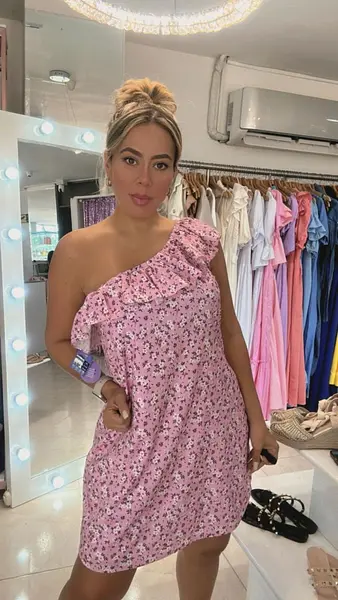 Vestido De Una Manga Estampado Floral