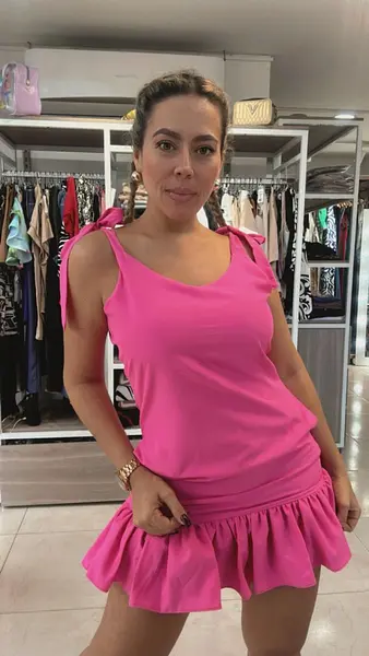 Vestido Fucsia Corto Con Tira