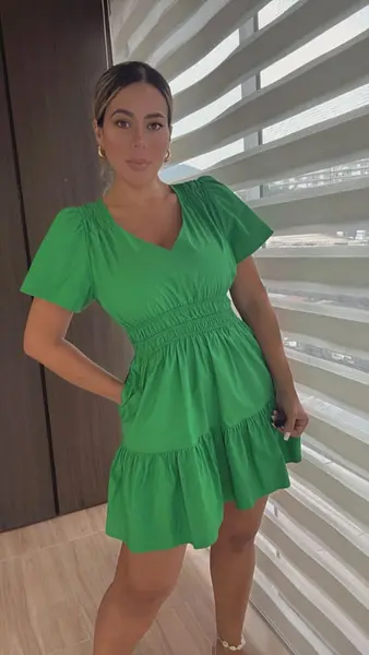 Vestido Verde Corto De Mangas Importado