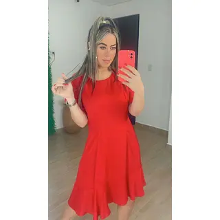 Vestido Corto Manga Media – Frescura Moderna