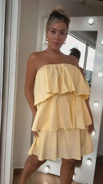 Vestido Corto Amarillo