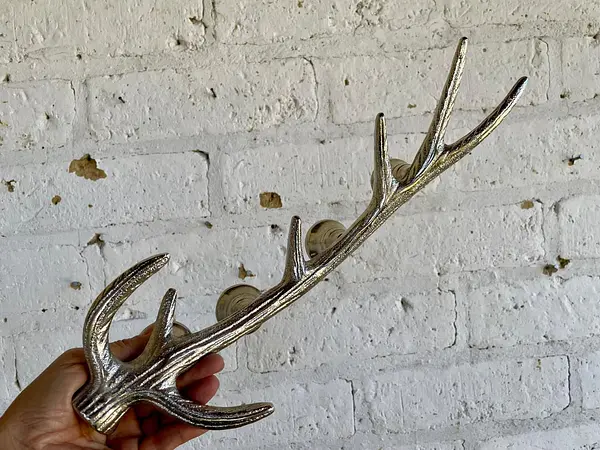 Candelabro Metálico Cacho Venado Para 4 Velas