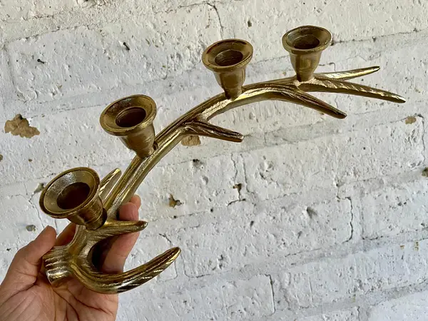 Candelabro Metálico Cacho Venado Para 4 Velas