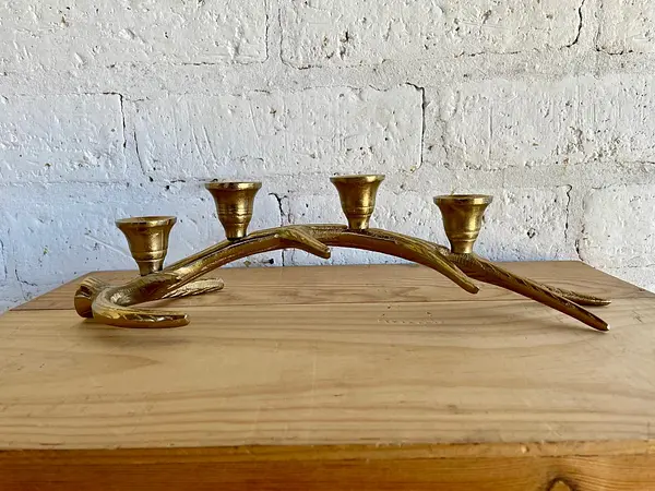 Candelabro Metálico Cacho Venado Para 4 Velas