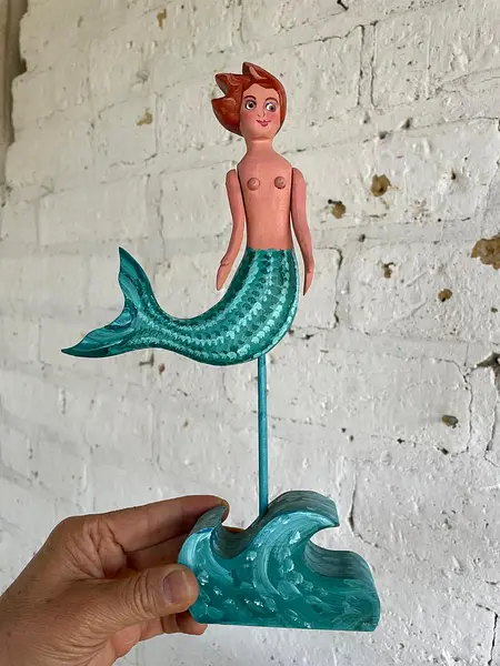 Sirena Artesanal Tallada En Madera