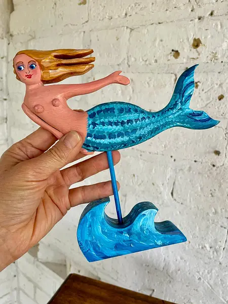 Sirena Artesanal Tallada En Madera