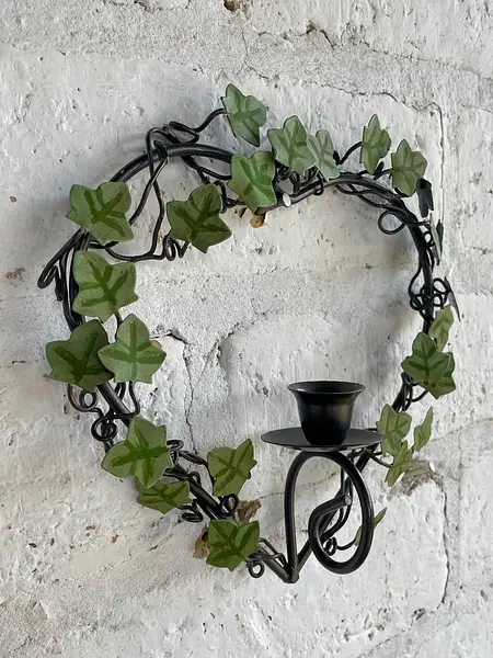 Candelabro Corazón Metálico De Hojas De Hiedra