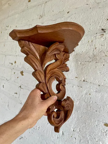 Repisa Tallada En Madera Hojas De Acanto - Ecuador 1990