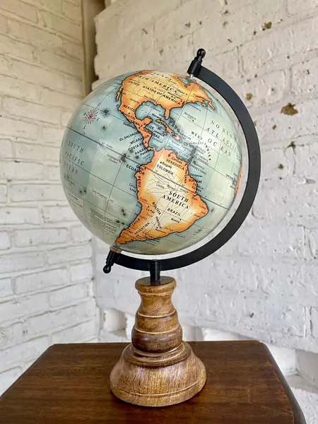 Mapamundi Base Madera - India 2008