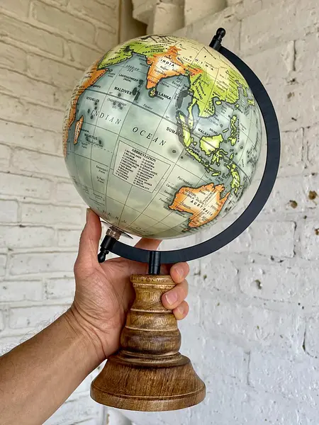 Mapamundi Base Madera - India 2008