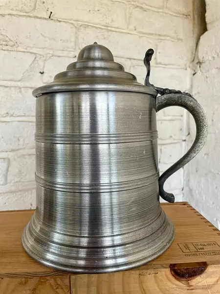 Hielera Jarro Cervecero Con Tapa - Hong Kong 1980