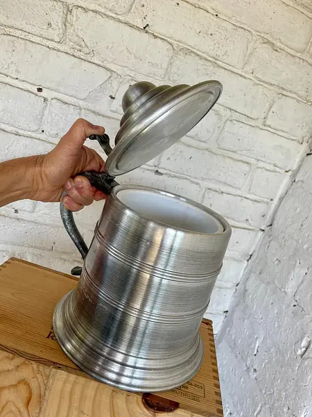 Hielera Jarro Cervecero Con Tapa - Hong Kong 1980