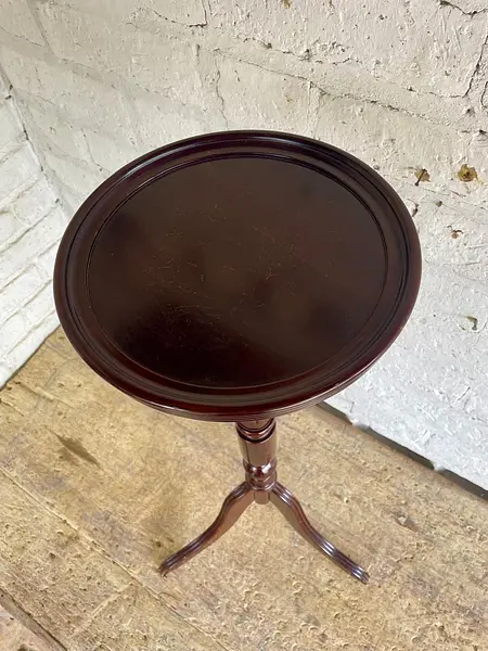 Mesa Auxiliar The Bombay Company - China 1993