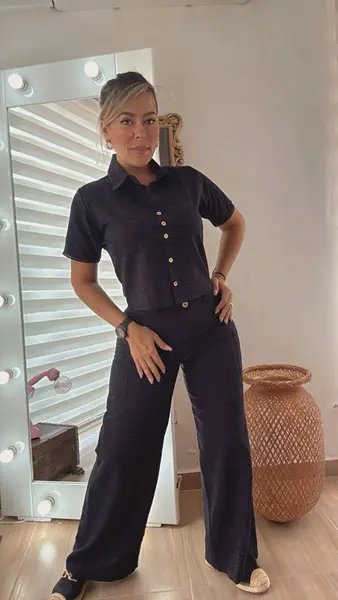 Set Negro Elegante Y Versátil