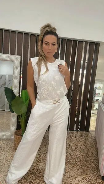 Enterizo Blanco Marfil En Tela Texturizada