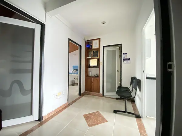 Casa Comercial- Bosque Alto