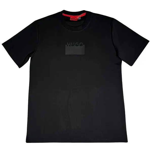 Camiseta Negra Con Estampado Hugo Alto Relieve