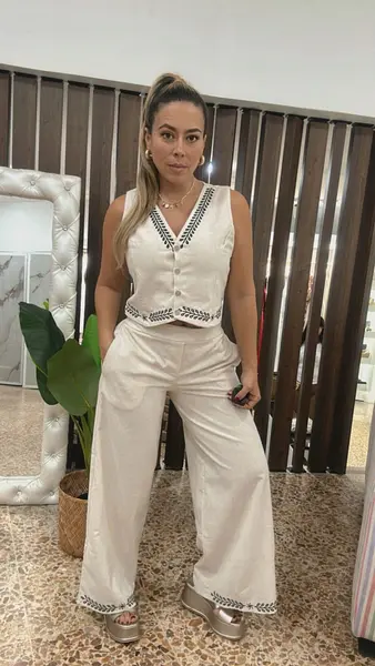 Set De Pantalón Bota Ancha Chaleco Con Detalle Estampado