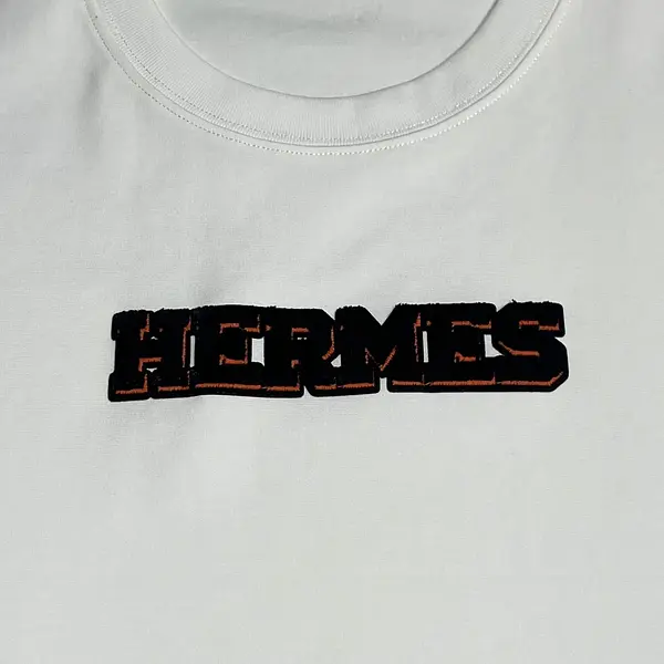 Camiseta Blanca Talla M Con Logo Hermes Afelpado
