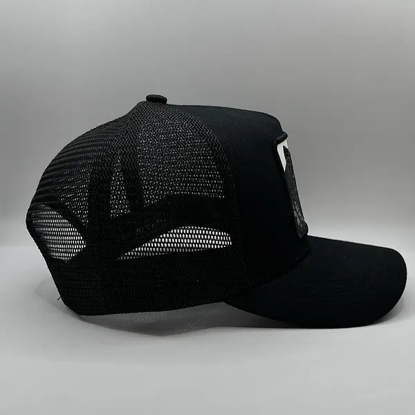 Panther Negra Parche Blanco