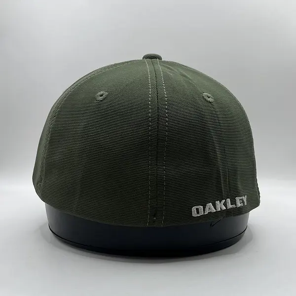 Oakley Verde Cerrada