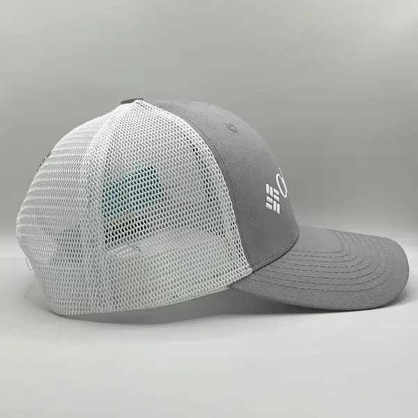 Gorra Columbia Gris Claro Letra Blanca