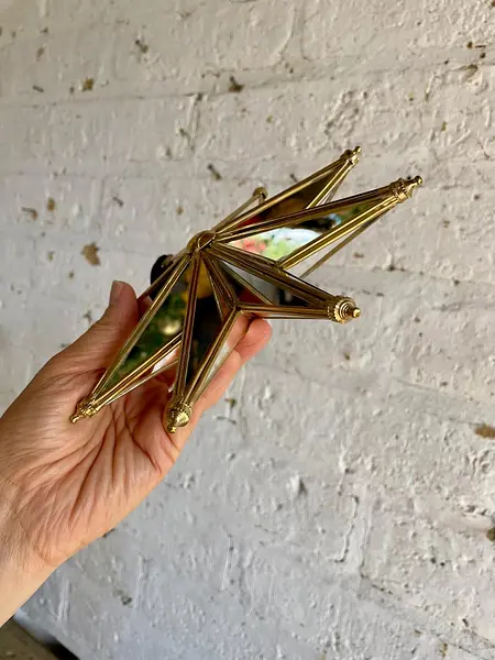 Estrella De 8 Puntas Dorada Con Espejos