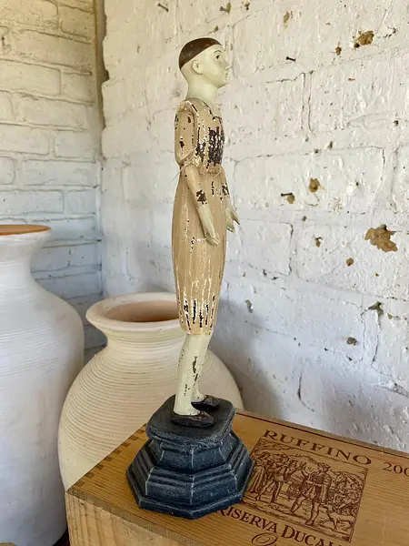 Maniquí Sobre Pedestal Y Brazos Articulados