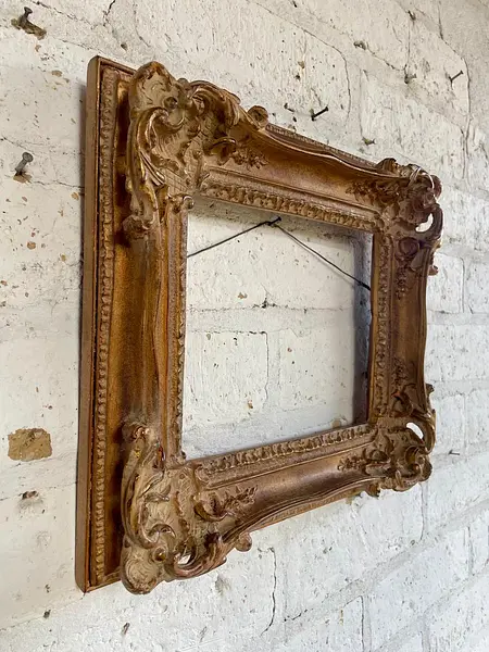 Marco Antiguo De Madera Dorada