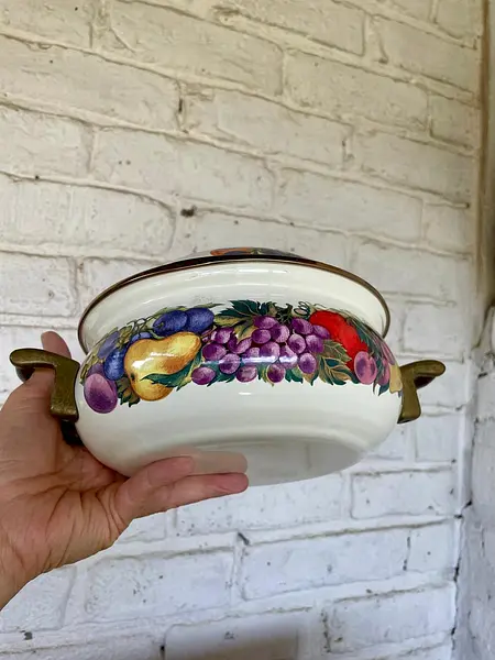 Olla Esmaltada Con Tapa Y Asas De Bronce - Taiwan 1970