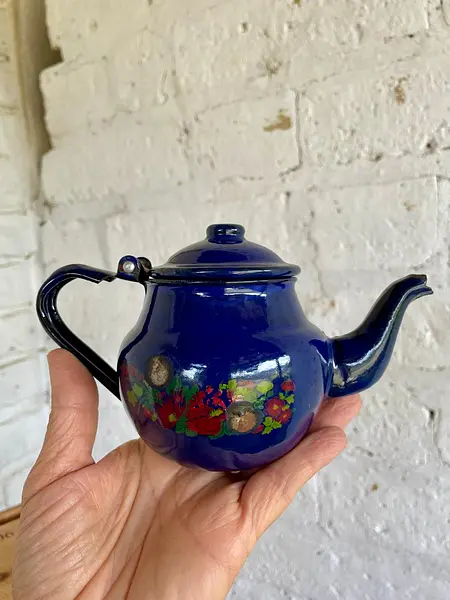 Tetera Mini Esmaltada Con Diseño De Flores - Colombia 1960