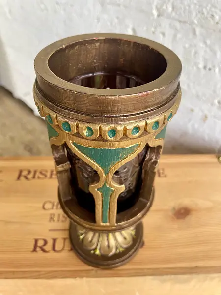 Portavela En Madera Tallada Con Vidrio