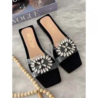Sandalias Negras Planas Con Apliques Plateados