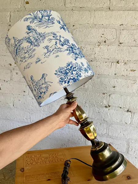 Lámpara De Mesa Y Caperuza Estilo Toile De Jouy