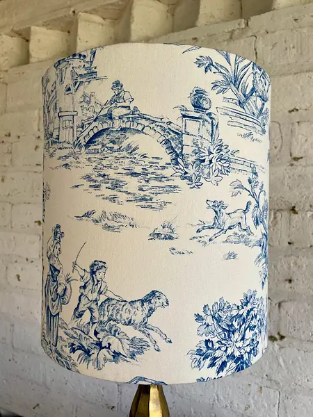 Lámpara De Mesa Y Caperuza Estilo Toile De Jouy