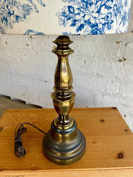 Lámpara De Mesa Y Caperuza Estilo Toile De Jouy