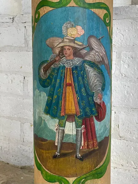 Columna En Madera Con Angeles Arcabuceros - Colombia S Xix