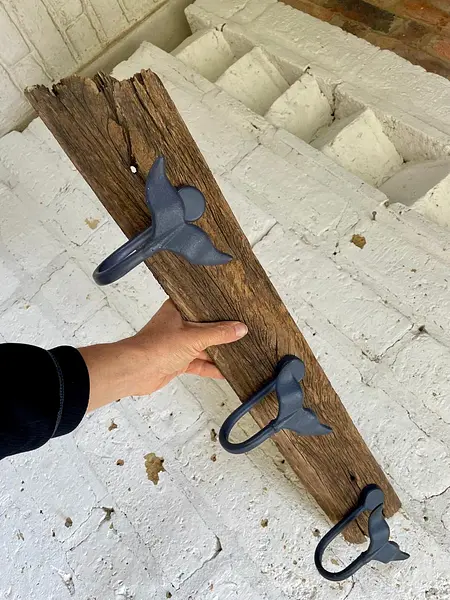 Perchero Rústico Con 3 Ganchos Metálicos Cola De Ballena