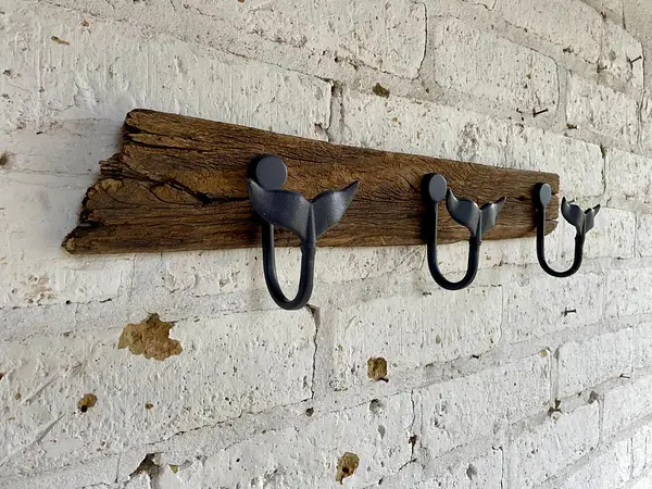 Perchero Rústico Con 3 Ganchos Metálicos Cola De Ballena