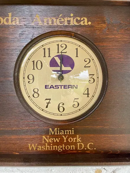 Reloj De Aeropuerto Eastern Air Lines - U.S.A. 1983