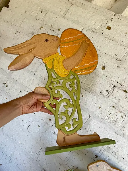 Pareja Conejos En Madera Calada Y Pintados A Mano