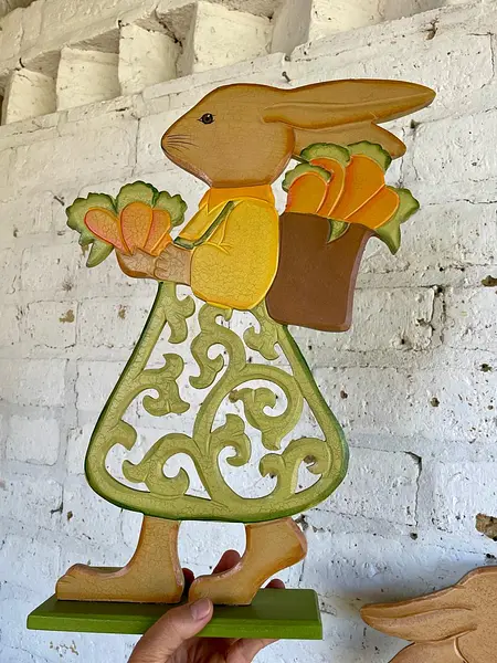 Pareja Conejos En Madera Calada Y Pintados A Mano