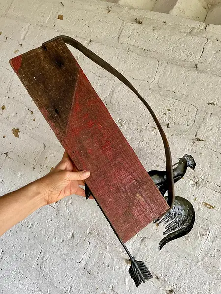 Letrero De Colgar Rústico Antiques Con Gallo