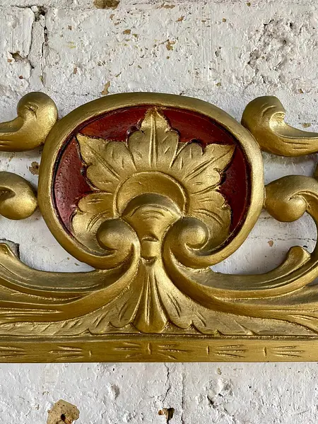 Friso De Madera Tallada