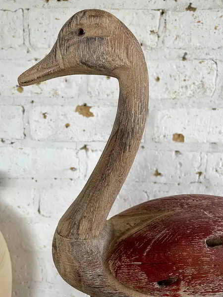 Pato De Madera Rústico Grande Con Acabado Desgastado