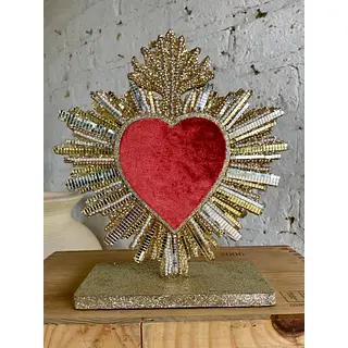Corazón Kitsch De Rayos Espejados Sobre Base Dorada